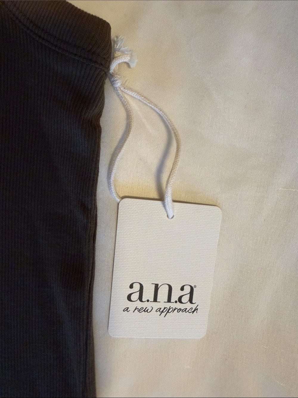 NWT a.n.a Ribbed Tank - Picture 4 of 7